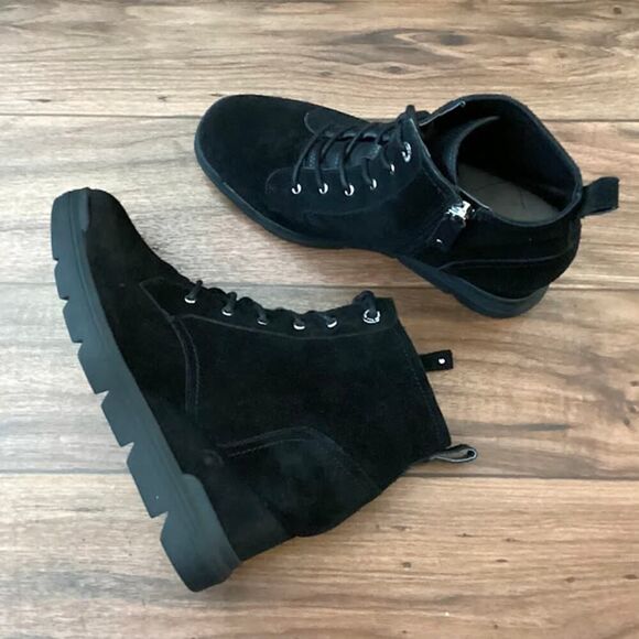 Dr. Sholl's Rebellion Padded Insole Suede Booties in Black S9.5 - Picture 5 of 10